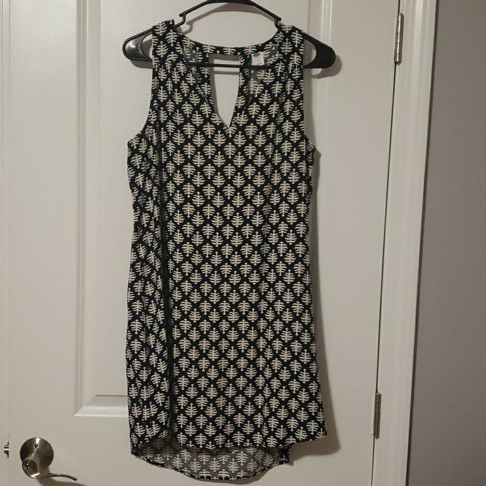 Old Navy Black and White Dress